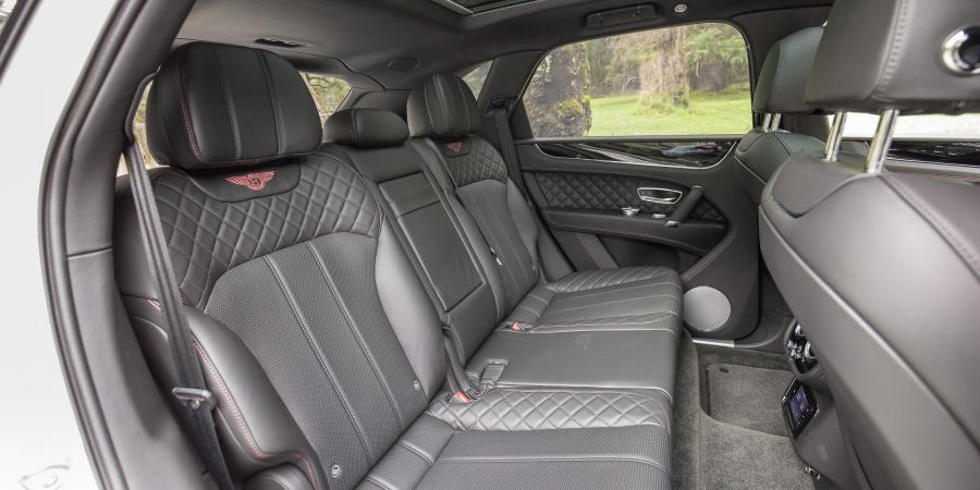Интерьер Bentley Bentayga 2016 года  (AU) (фото 5 из 30)